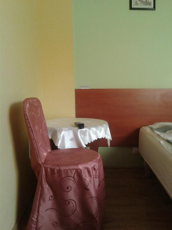 Gosciniec Sloneczny Hotel Drzonkow Room photo